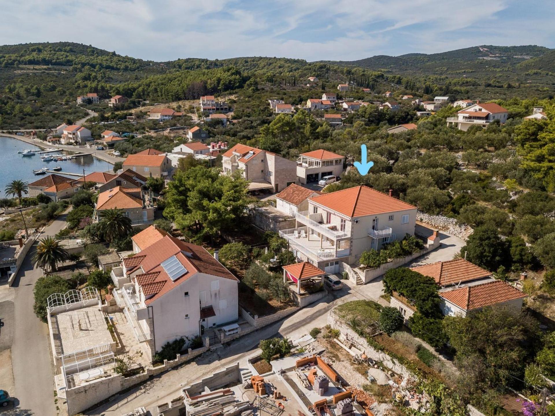 Apartment Dado - Terrace With Sea View Лумбарда Экстерьер фото